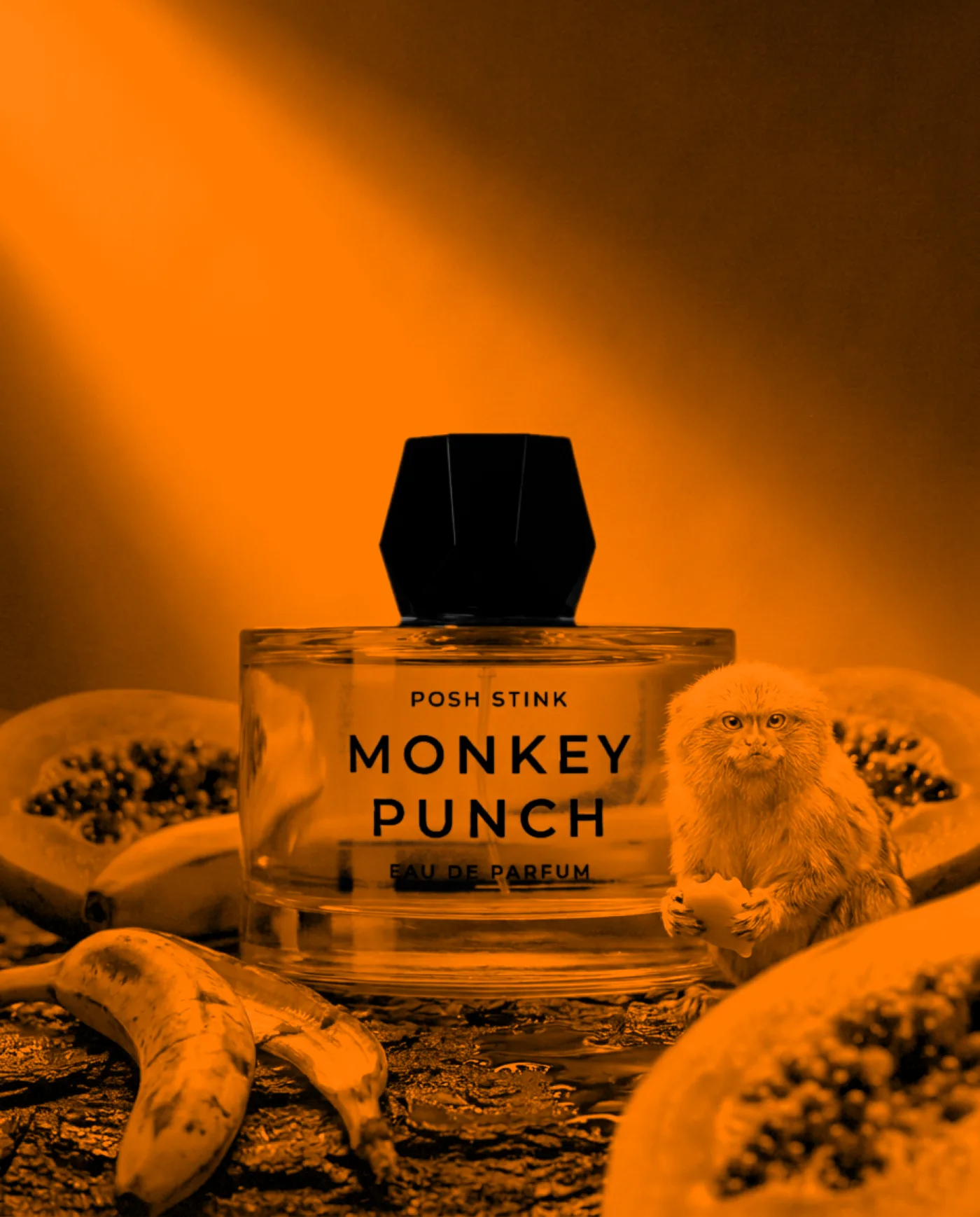 Der Flakon von Monkey Punch in Papaya-Orange, der Herbstduft von Posh Stink
