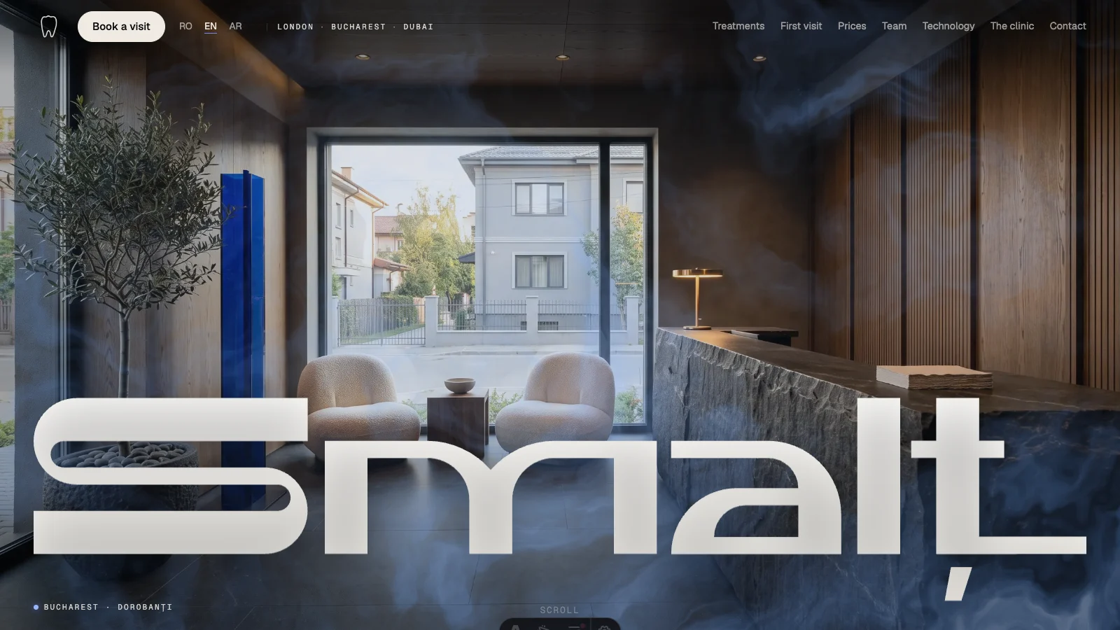 Der Einstieg der Website von Smalț mit dem Namen und den Städten London, Bukarest und Dubai